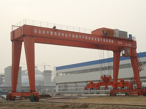 MC32t電(diàn)磁門(mén)式起重機(jī)